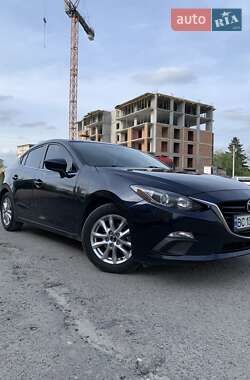 Седан Mazda 3 2015 в 