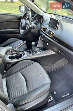 Хэтчбек Mazda 3 2014 в 