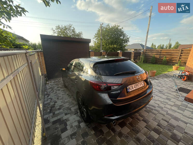 Хетчбек Mazda 3 2017 в Києві фото 11 Хетчбек Mazda 3 2017 в Києві