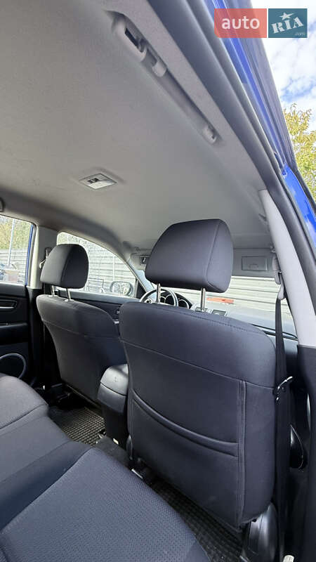 Седан Mazda 3 2009 в Луцке