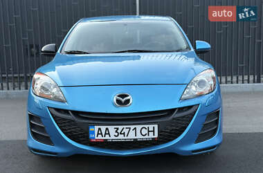 Хэтчбек Mazda 3 2010 в 