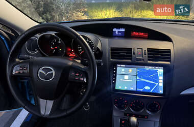 Хэтчбек Mazda 3 2010 в 