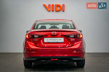 Седан Mazda 3 2015 в 