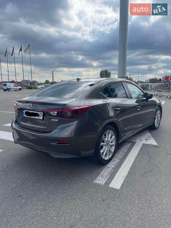 Седан Mazda 3 2014 в Киеве