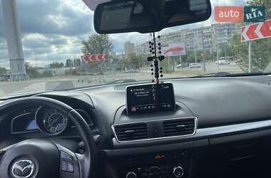 Седан Mazda 3 2014 в 