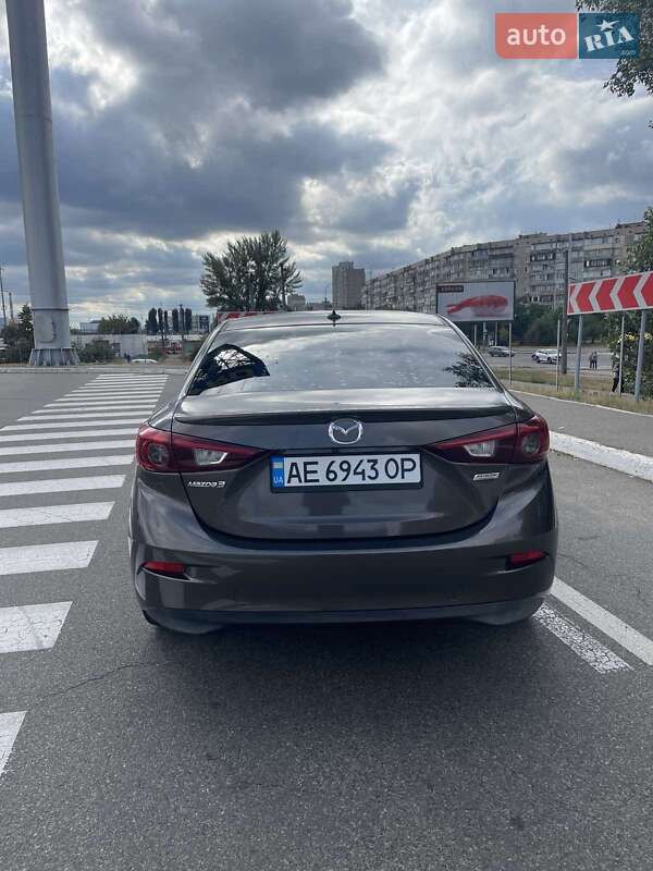 Седан Mazda 3 2014 в Киеве