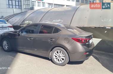 Седан Mazda 3 2014 в 
