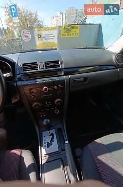 Седан Mazda 3 2005 в 