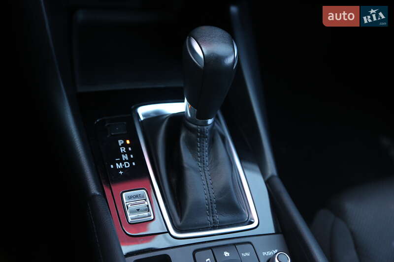 Седан Mazda 3 2018 в Киеве фото 20 Седан Mazda 3 2018 в Киеве