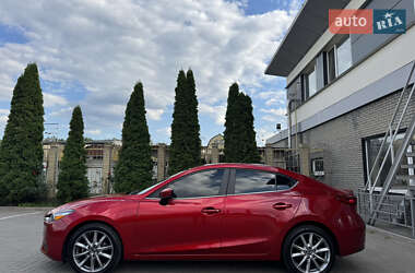 Седан Mazda 3 2018 в 