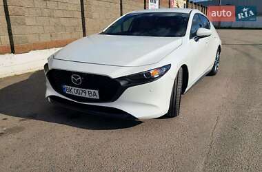 Хэтчбек Mazda 3 2018 в Ровно