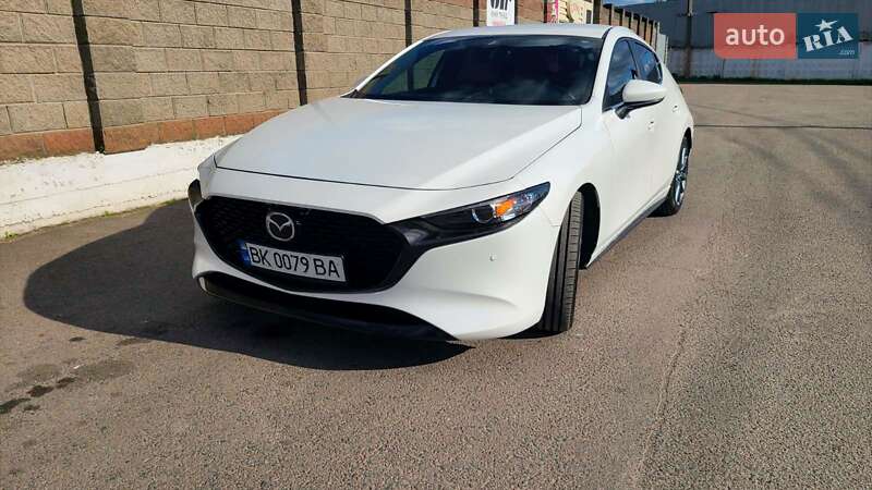 Хэтчбек Mazda 3 2018 в 