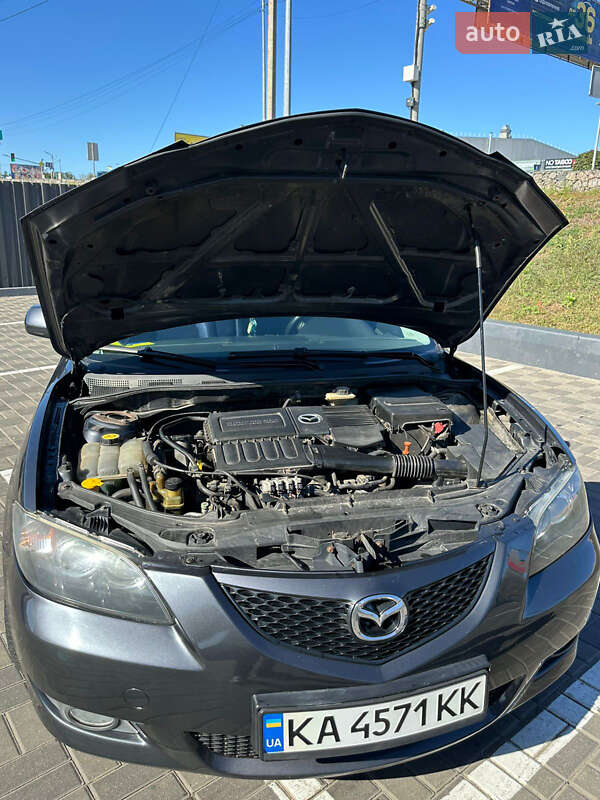 Седан Mazda 3 2006 в Киеве