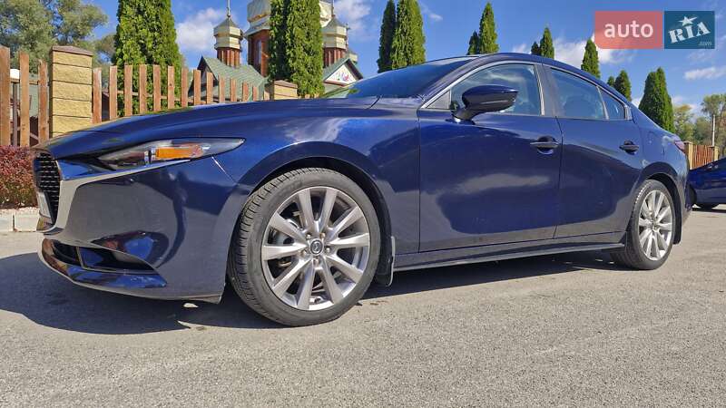 Седан Mazda 3 2019 в Днепре