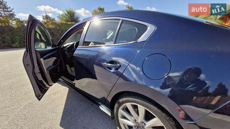 Седан Mazda 3 2019 в Днепре