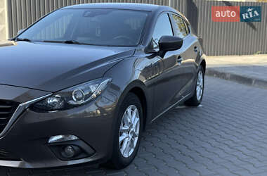 Хэтчбек Mazda 3 2014 в 