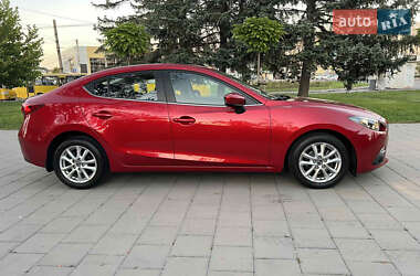 Седан Mazda 3 2016 в 