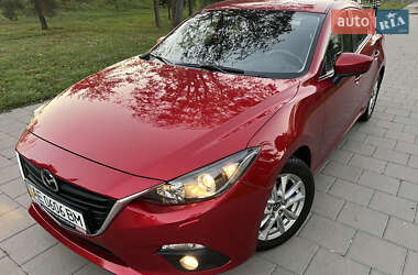Седан Mazda 3 2016 в 