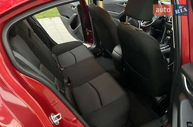 Седан Mazda 3 2016 в 