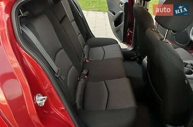 Седан Mazda 3 2016 в 