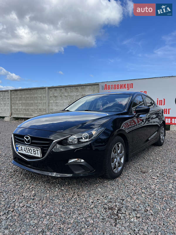 Седан Mazda 3 2016 в Черкассах