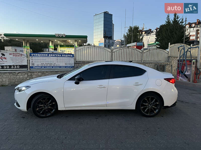 Седан Mazda 3 2014 в Тернополе