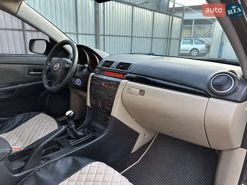 Седан Mazda 3 2008 в Киеве