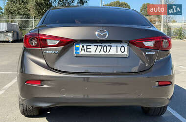 Седан Mazda 3 2016 в 