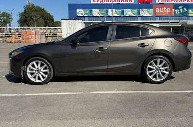 Седан Mazda 3 2016 в 