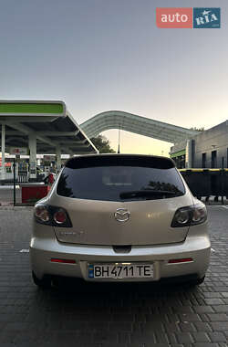 Хэтчбек Mazda 3 2007 в 