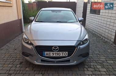 Седан Mazda 3 2016 в 