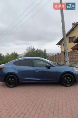 Седан Mazda 3 2017 в 