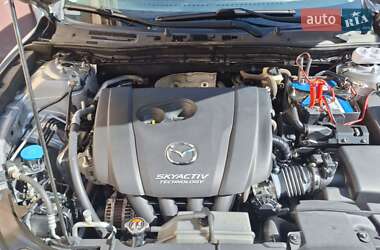 Седан Mazda 3 2016 в 
