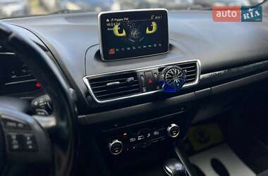 Хэтчбек Mazda 3 2014 в 