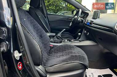 Хэтчбек Mazda 3 2014 в 