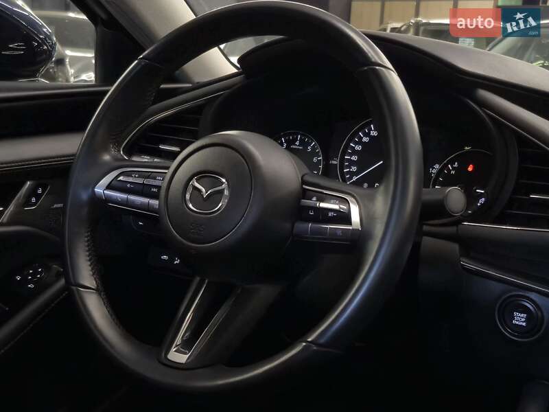 Седан Mazda 3 2021 в Николаеве