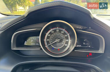 Седан Mazda 3 2016 в 