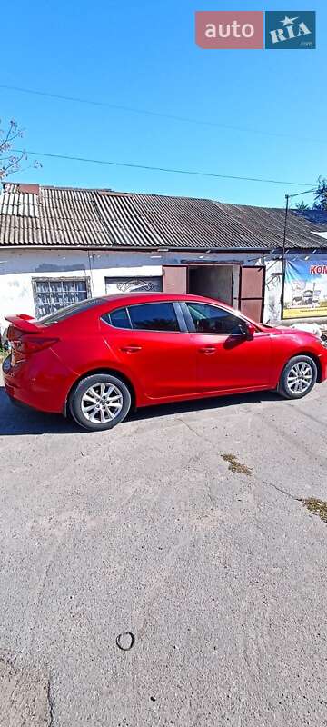 Седан Mazda 3 2015 в Южноукраинске