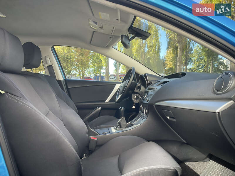 Хетчбек Mazda 3 2009 в Києві фото 34 Хетчбек Mazda 3 2009 в Києві