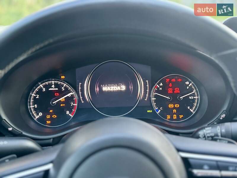 Седан Mazda 3 2019 в Киеве