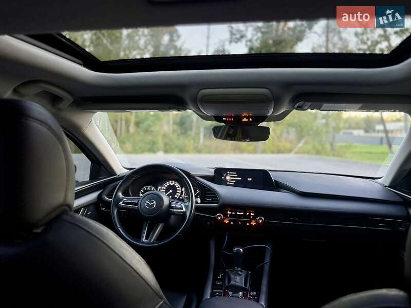 Седан Mazda 3 2019 в Киеве