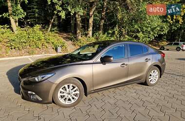 Седан Mazda 3 2016 в 