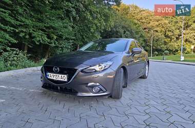 Седан Mazda 3 2016 в 