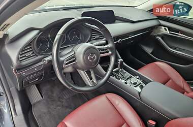 Седан Mazda 3 2023 в Киеве