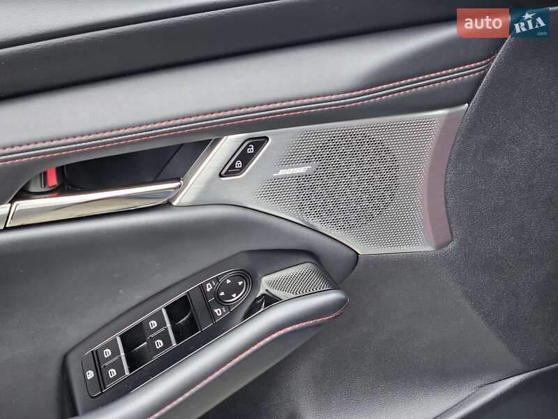 Седан Mazda 3 2023 в Киеве фото 10 Седан Mazda 3 2023 в Киеве