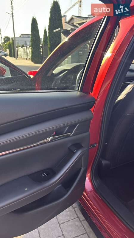 Седан Mazda 3 2019 в Львові