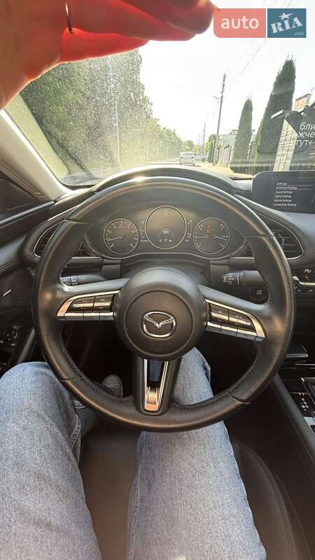 Седан Mazda 3 2019 в Львові