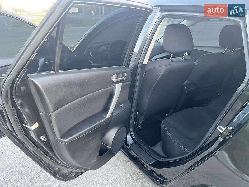 Хэтчбек Mazda 3 2010 в Полтаве фото 31 Хэтчбек Mazda 3 2010 в Полтаве