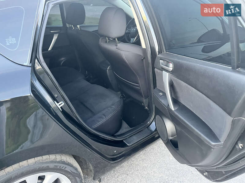 Хэтчбек Mazda 3 2010 в Полтаве фото 39 Хэтчбек Mazda 3 2010 в Полтаве