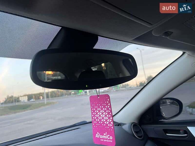 Хэтчбек Mazda 3 2010 в Полтаве фото 41 Хэтчбек Mazda 3 2010 в Полтаве